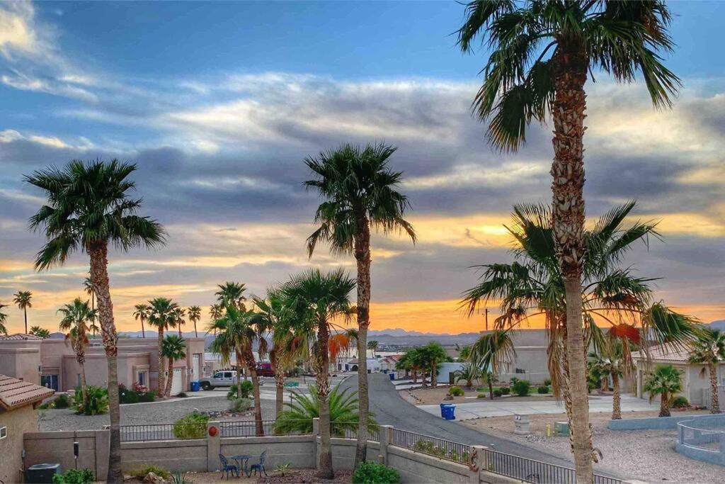 Ultimate Backyard-Pool/Spa. Slide. Lakeview. Ball Lake Havasu City Dış mekan fotoğraf